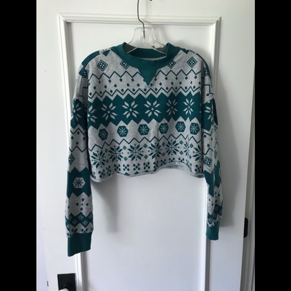 NWOT Colsie Holiday Christmas Sweatsuit Crop Top & Sweatpants - Picture 7 of 13